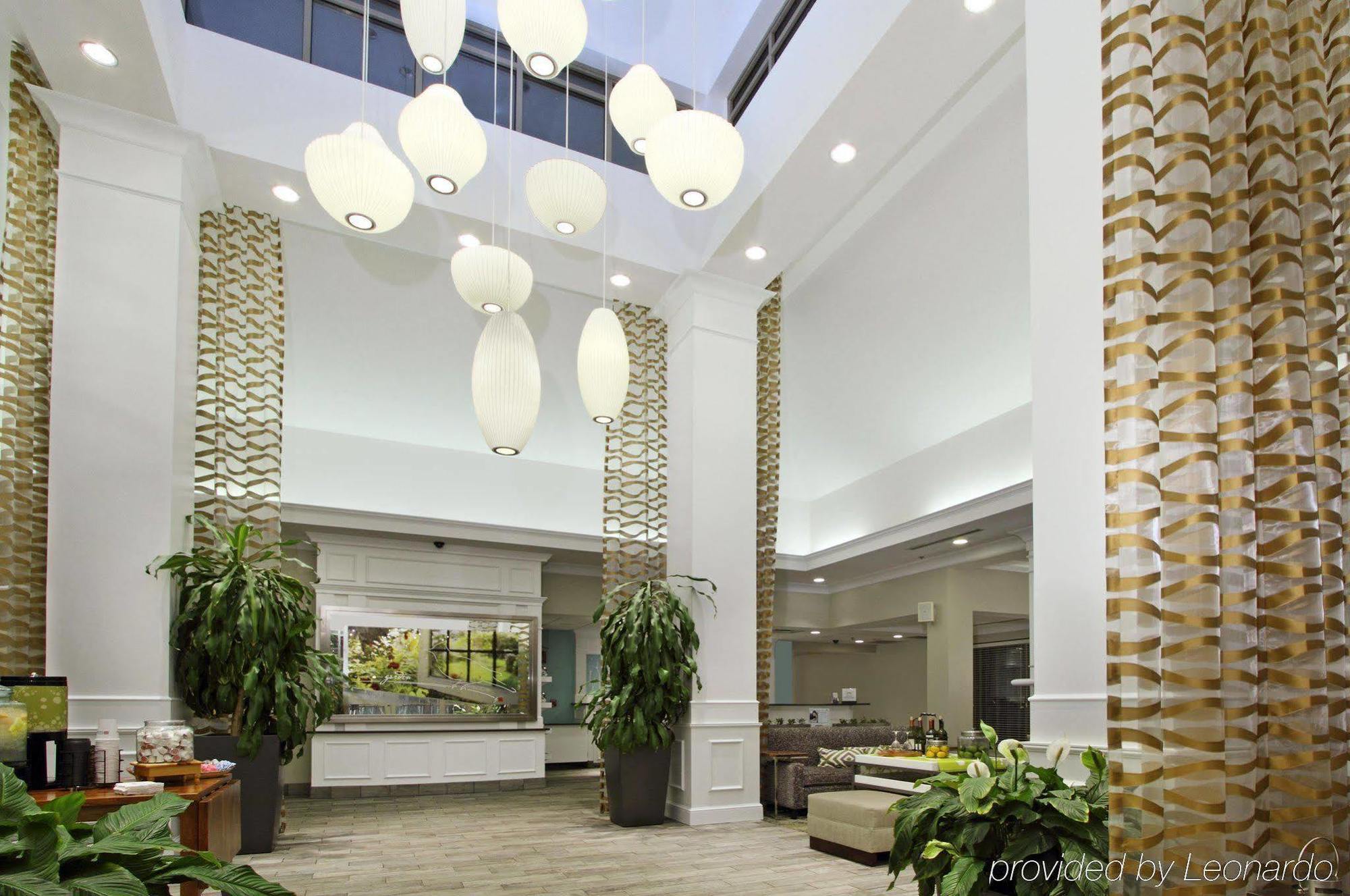 Hilton Garden Inn Columbus-University Area Exterior foto